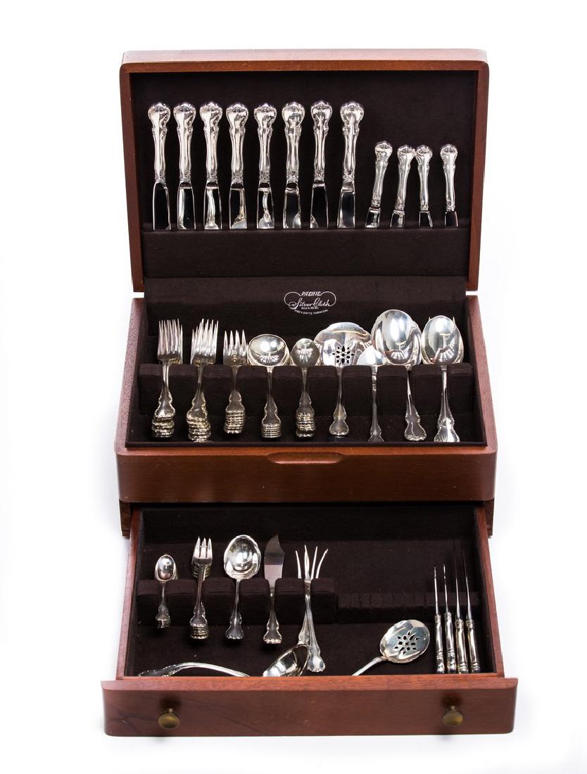 77 pc TOWLE FRENCH PROVINCIAL SS FLATWARE SET (1 of 6)