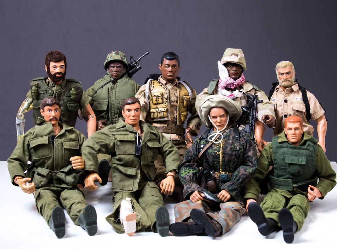 9 VINTAGE GI JOE'S WITH WEAPONS: 9 vintage GI Joe's with weapons.