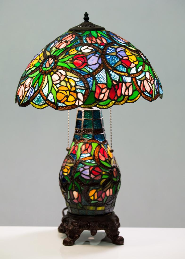 TIFFANY STYLE COLORFUL TABLE LAMP (1 of 2)