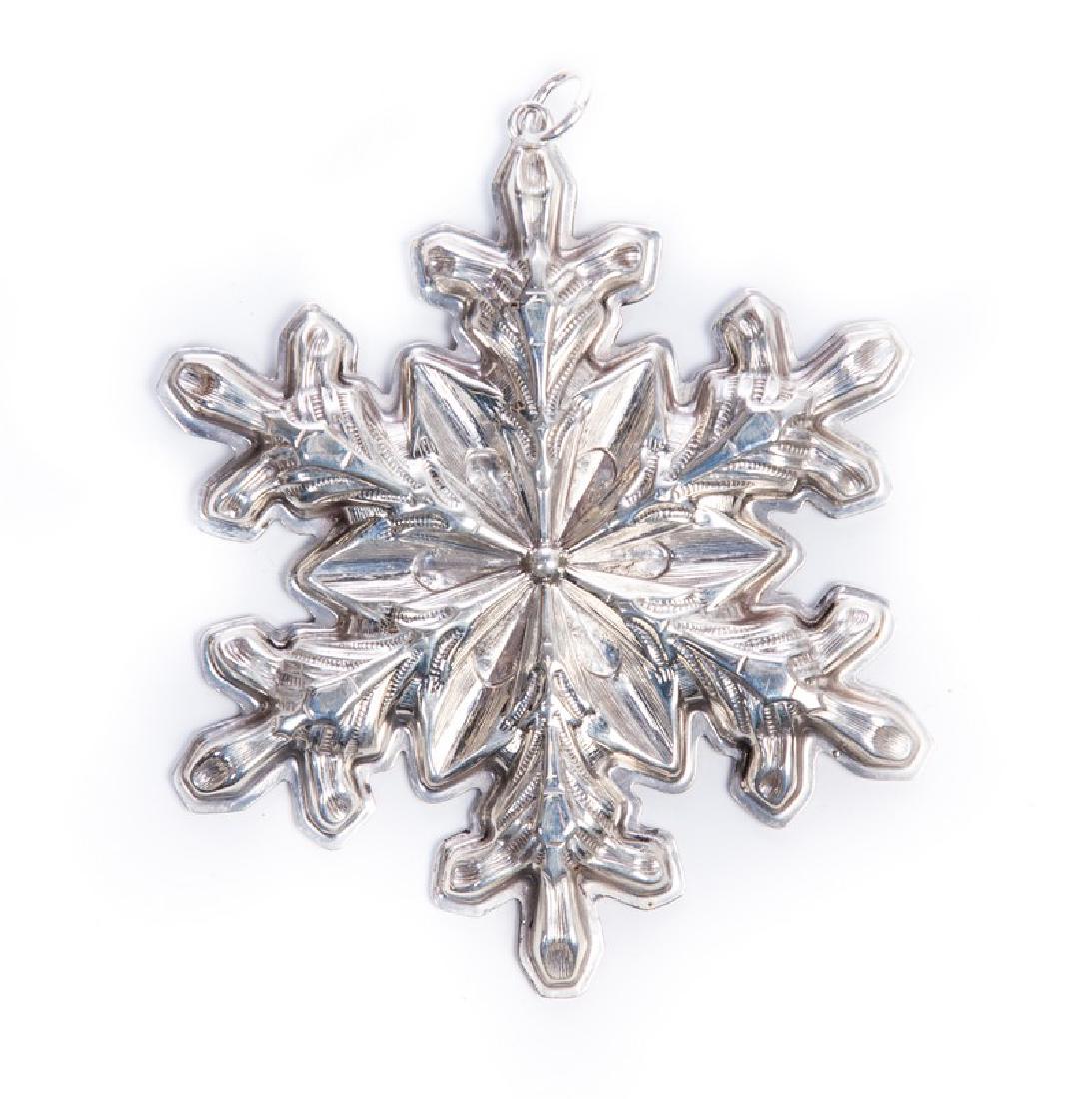 GORHAM STERLING 1973 ORNAMENT PENDANT (1 of 2)