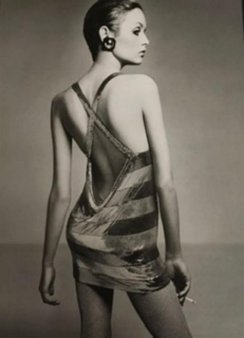 Richard Avedon, Twiggy, NY, April 1967: Richard Avedon, Twiggy, NY, April 1967. Vintage printing from portraits The actual items are crisp images Black on black archival matting , approx : 11x14 inches