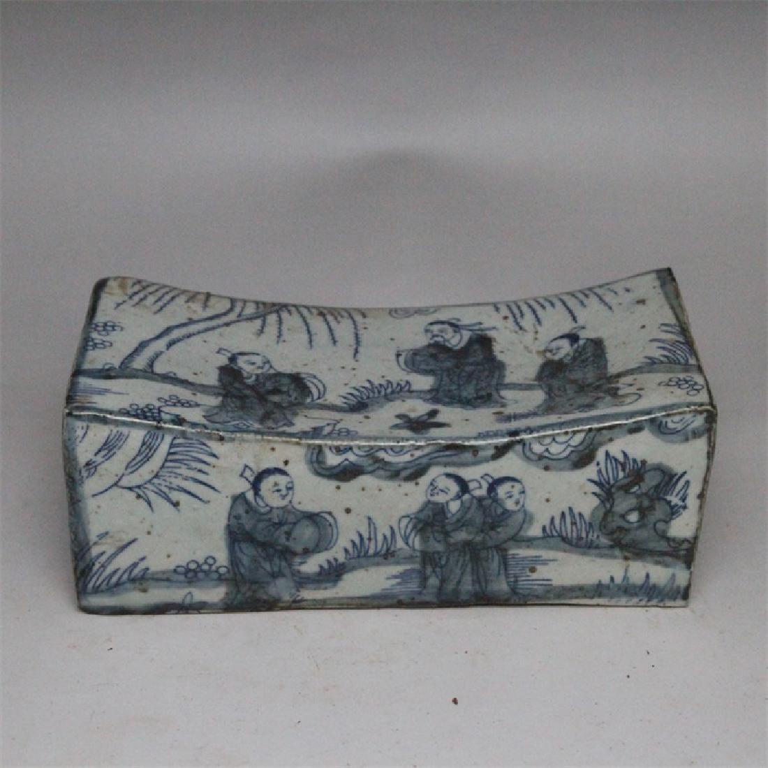 Chinese Ming Dynasty Blue & White Glaze Porcelain (1 of 5)