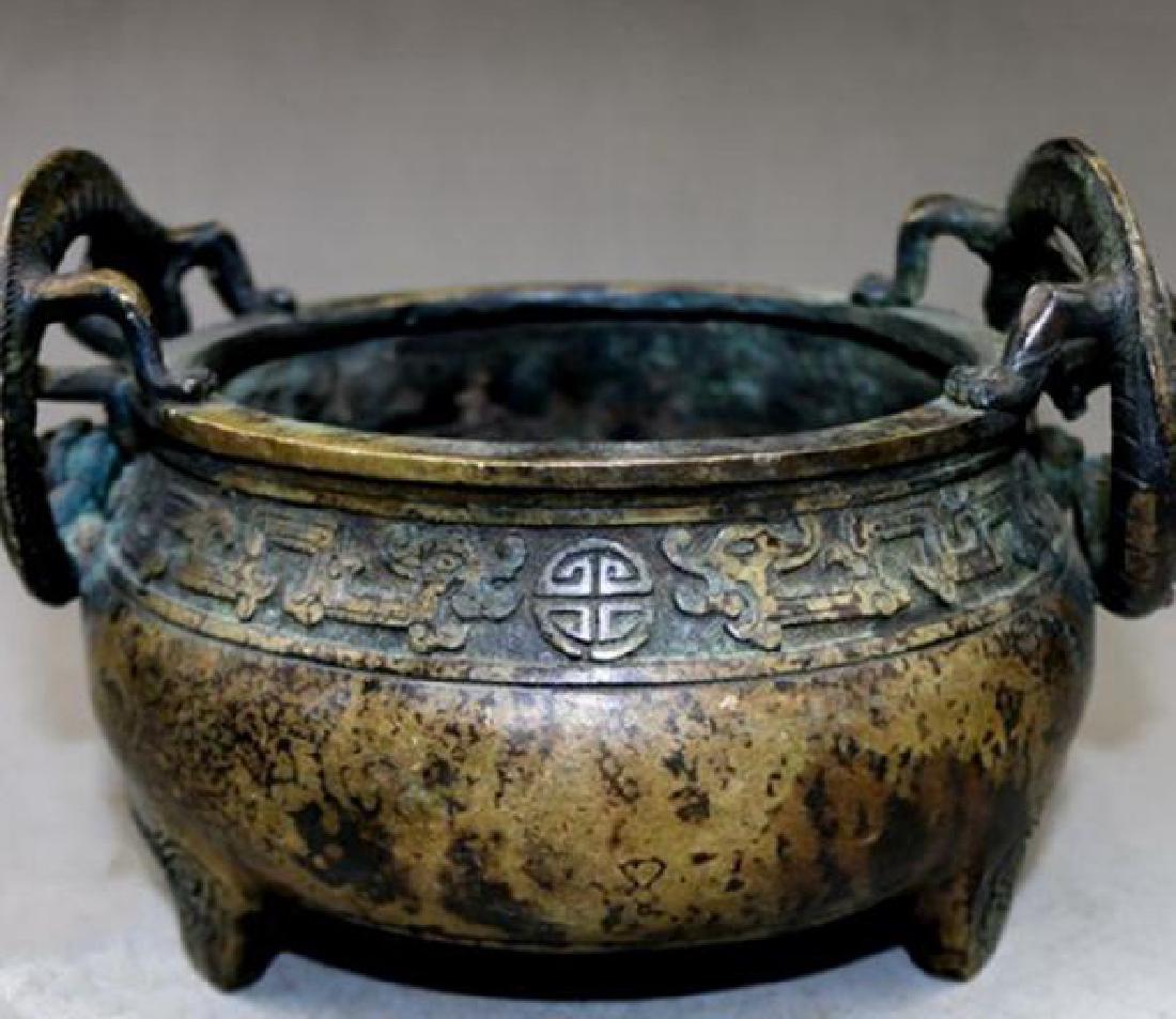 Chinese Qing Dynasty Qianlong Time Copper 3-Legged (1 of 8)