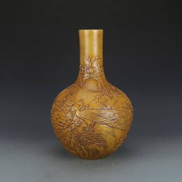 Qian Long yellow glaze bottle carving with flower