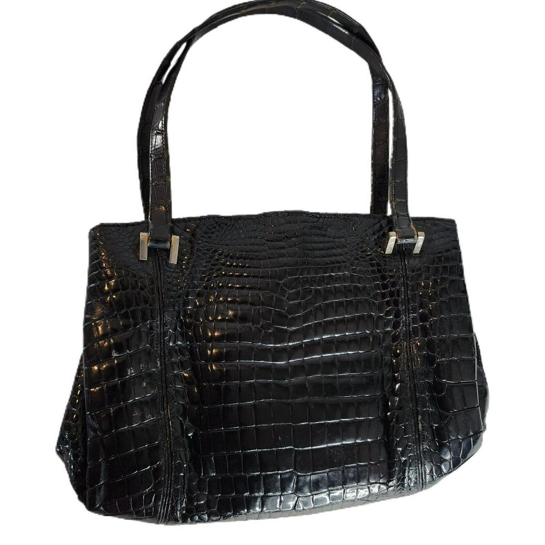 AUTHENTIC GUCCI SUPER RARE 1950s RESTORATION PIECE BLACK CROCODILE BAG (1 of 18)