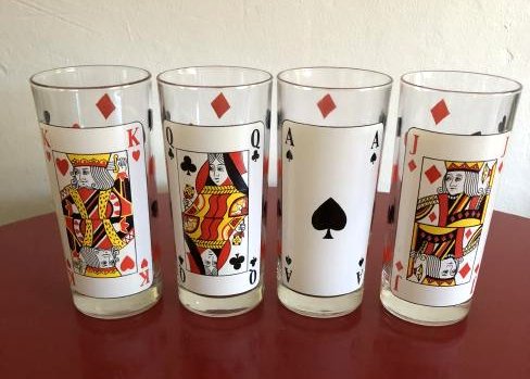 Vintage Set of 4 Playing Cards Highball Glasses: Vintage set of 4 playing cards highball glasses. All in very good condition without any chips, cracks, or flaws. Each measures approx. 6.25"H x 2.75" diameter at the top.