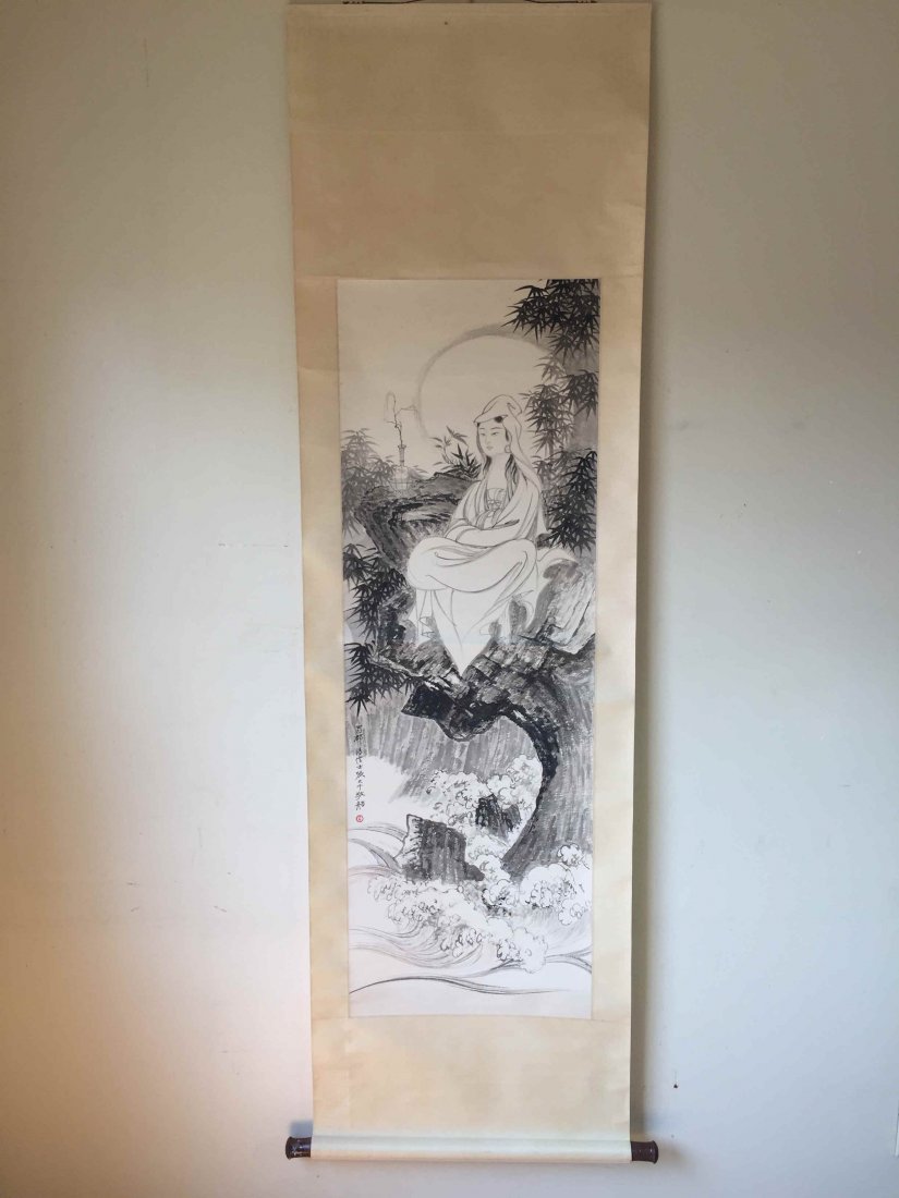 Chinese silk scroll: Guanyin (1 of 10)