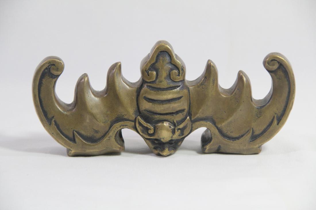 Chinese bat motive bronze holder (1 of 6)