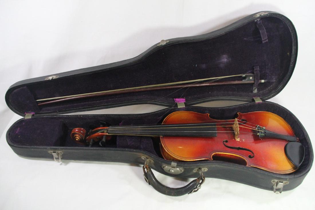 Early 19th century violin (1 of 10)