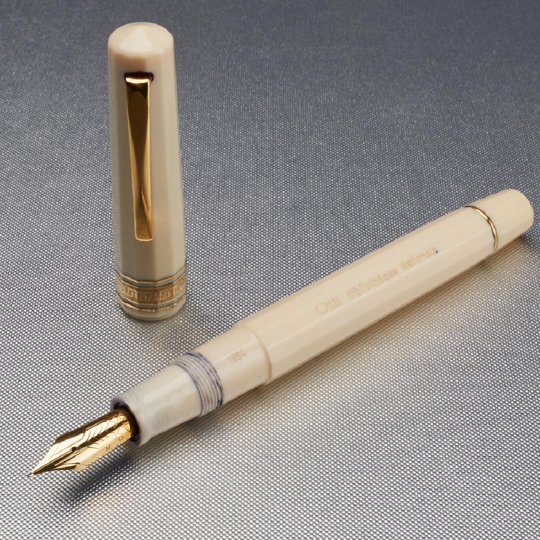 Omas Bibliotheque Nationale Fountain Pen (1 of 2)