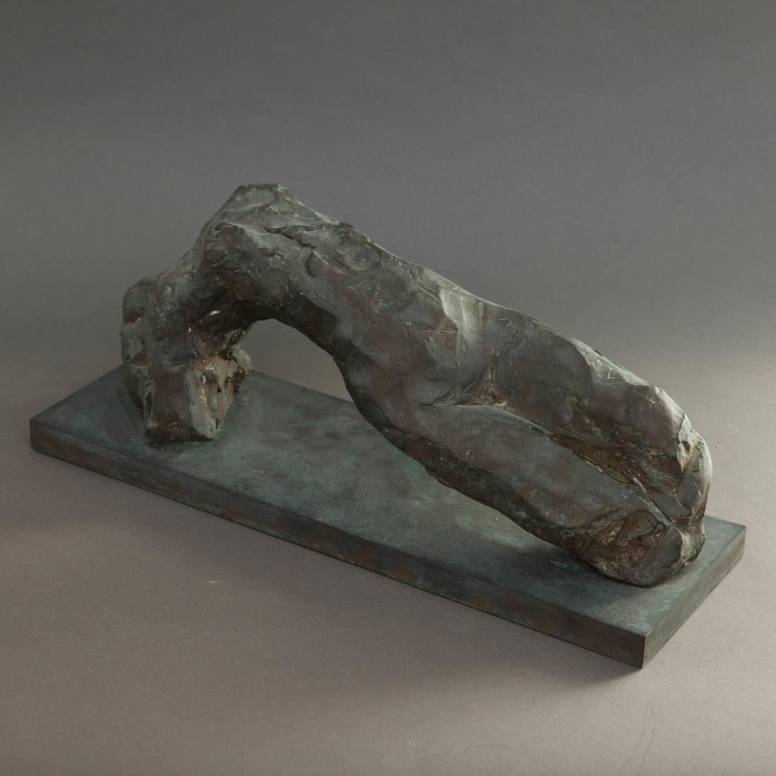 Ivor Abrahams Bronze "Reclining Figure": Ivor Abrahams (b. 1935). Bronze sculpture titled "Reclining Figure." Signed under the base. Provenance: Estate of Dolly J. Fiterman Dimensions: Height: 6 1/2 in x width: 15 3/4 in x depth: 5 in.