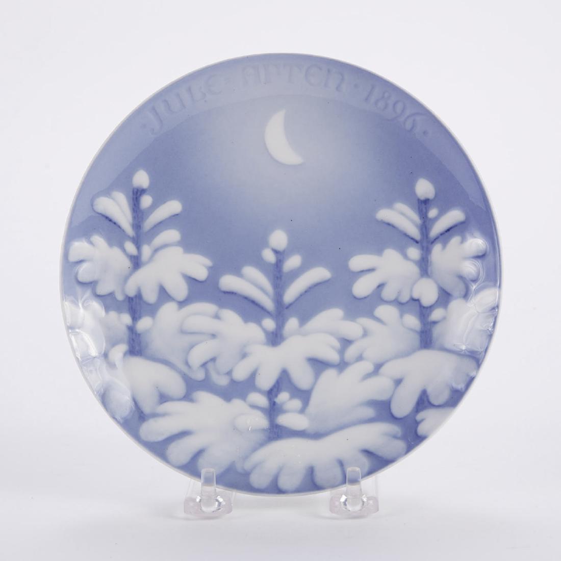 Bing and Grondahl Christmas Plate 1896 (1 of 2)