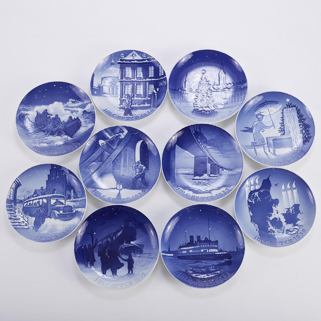 Bing and Grondahl Christmas Plates 1930s (1 of 2)
