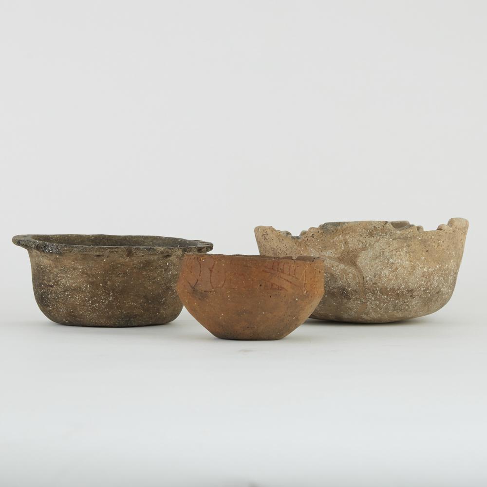 Grp: Caddoan Bowl Taos/Picuris Kiva Bowl Mississi (1 of 3)