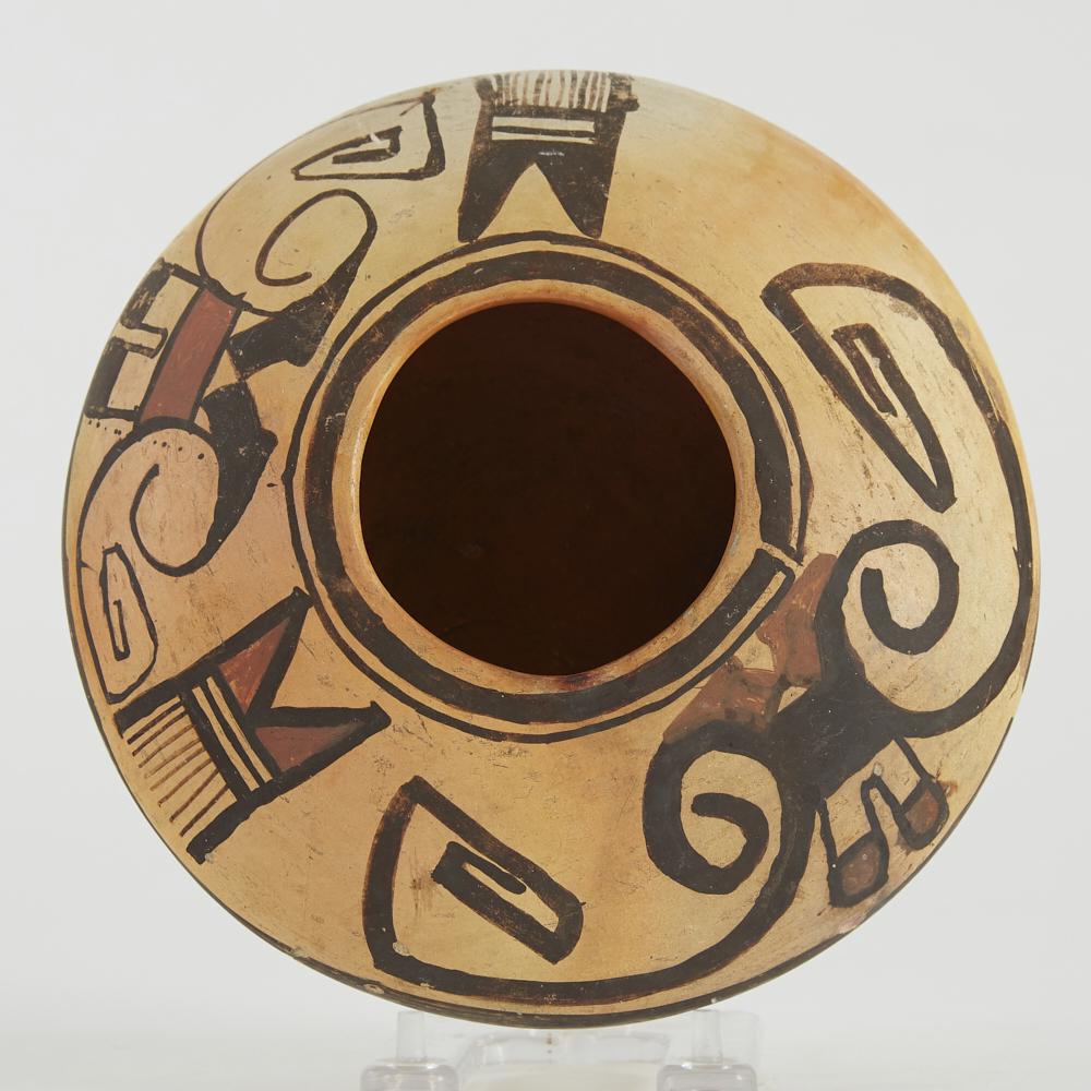 Hopi Polacca Pottery Seed Jar (1 of 4)