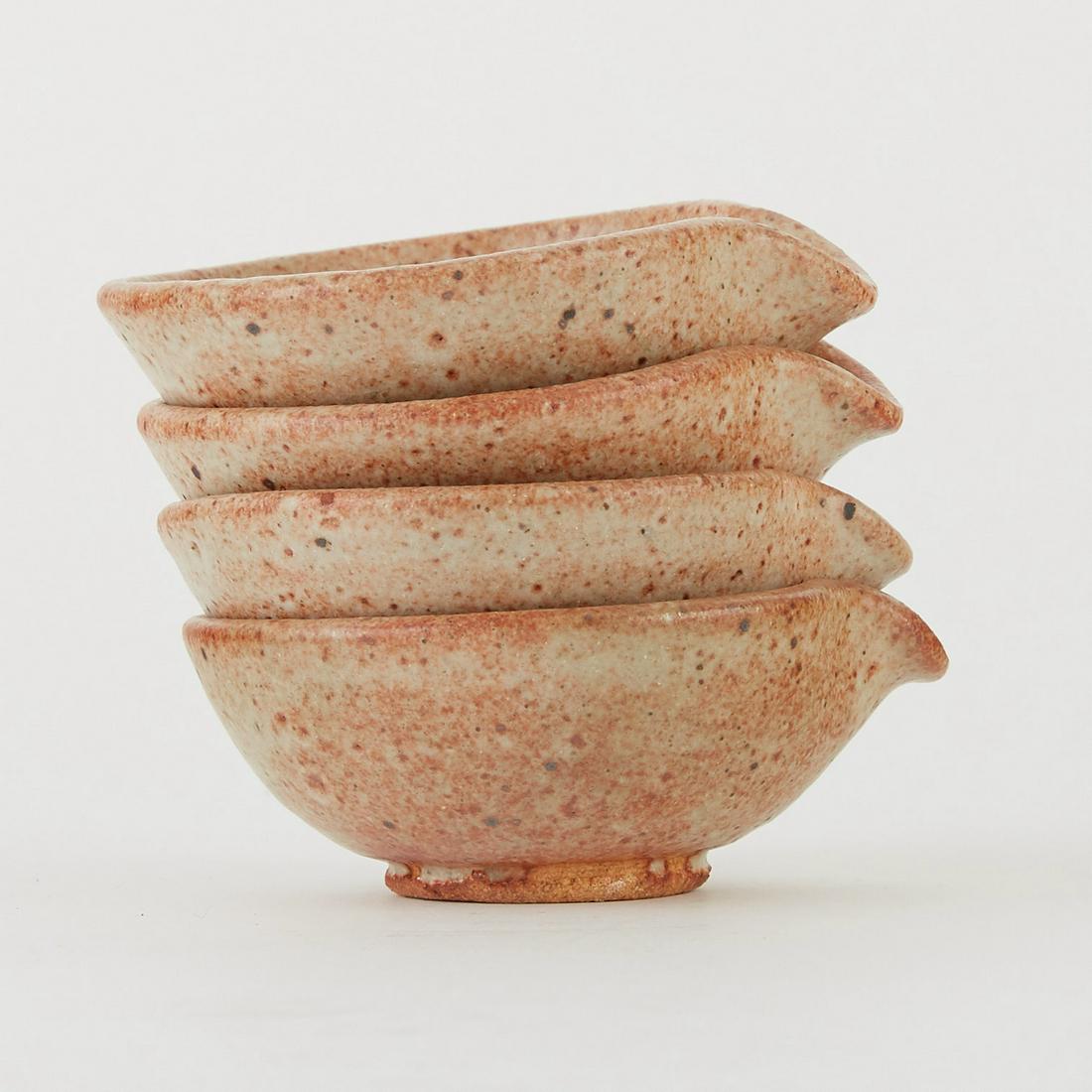 Warren MacKenzie Group 4 Spouted Studio Pottery B: Warren MacKenzie (1924-2018). Group of four studio pottery ceramic spouted bowls. Glazed stoneware. Warren MacKenzie was a renowned Minnesota studio potter. A student of Bernard Leach and Shoji Hamada