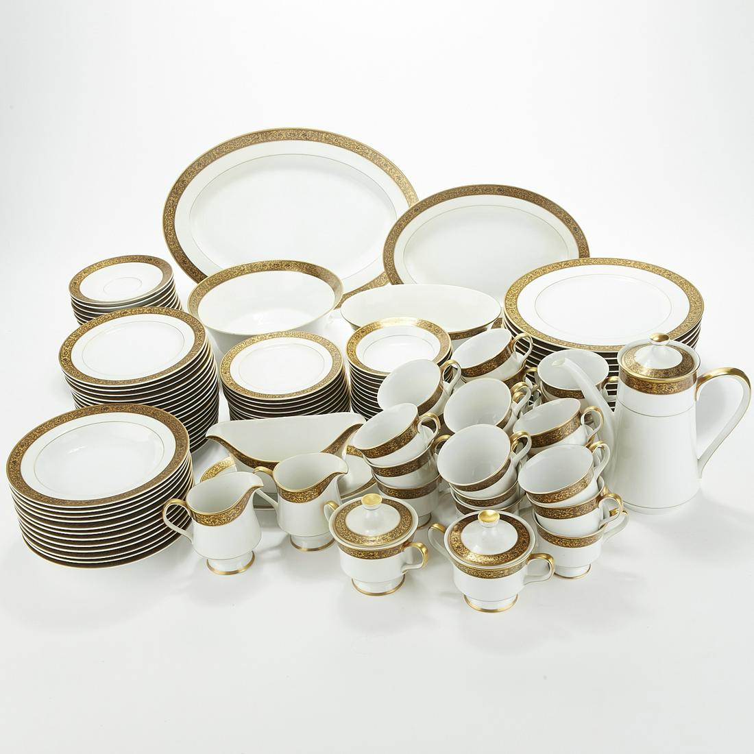 Sango Hampton Porcelain Dinner Service: Sango Hampton porcelain dinner and tea service for 22. Marked: Sango China Japan Hampton 3758 SKU: 03255