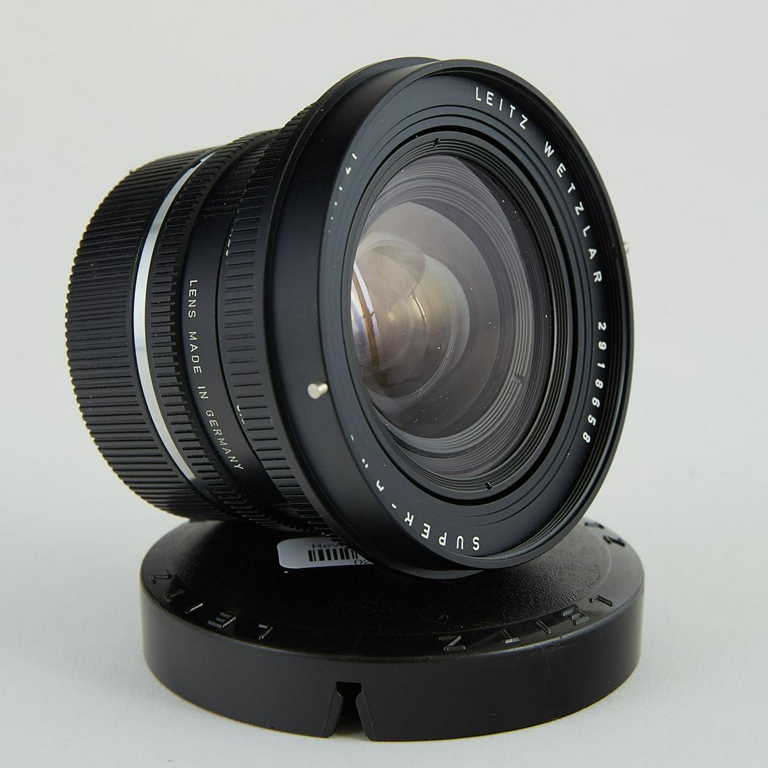 Leitz Super-Angulon 1:4/21 Camera Lens with Acces (1 of 6)