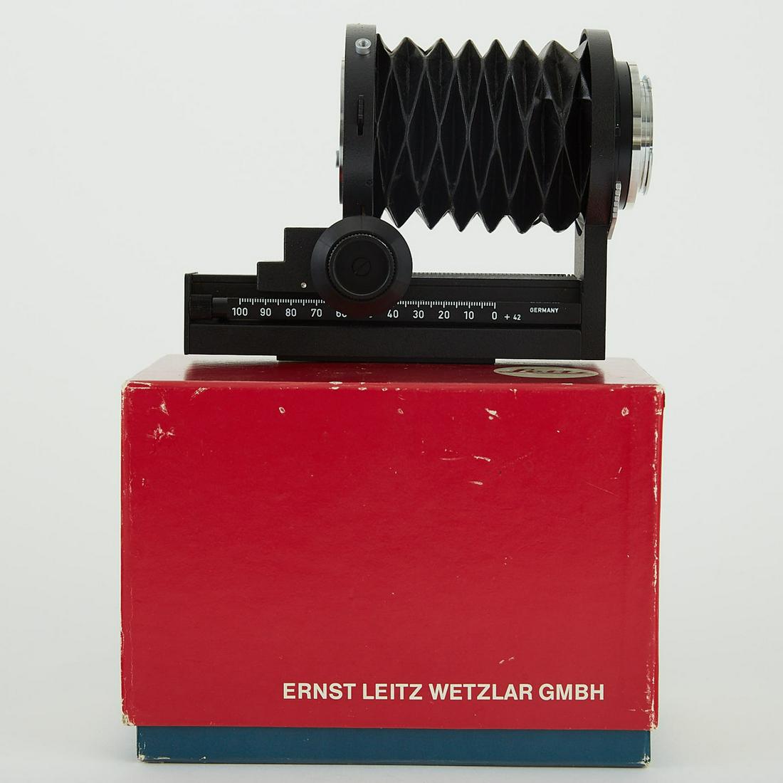 Leitz Bellows R 16860 With a Box: For use with Leica for Macro Photography. SKU: 02780