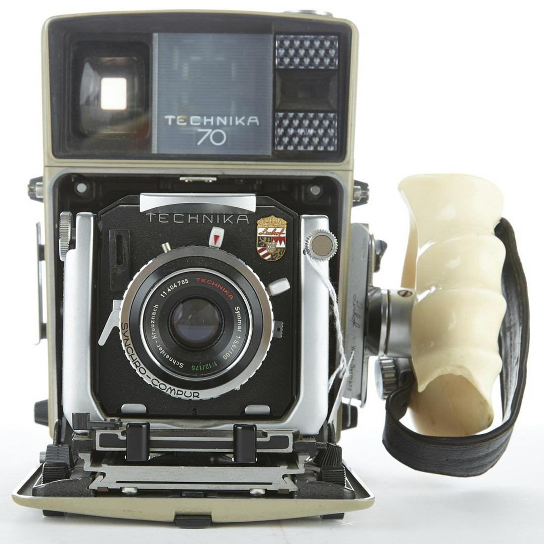 Linhof Technika 70 Large Format Camera: Linhof Technika 70 large format camera. With a Schneider Kreuznach Technika Symmar 1:5.6 / 100 1:12/175 lens. SKU: 03052