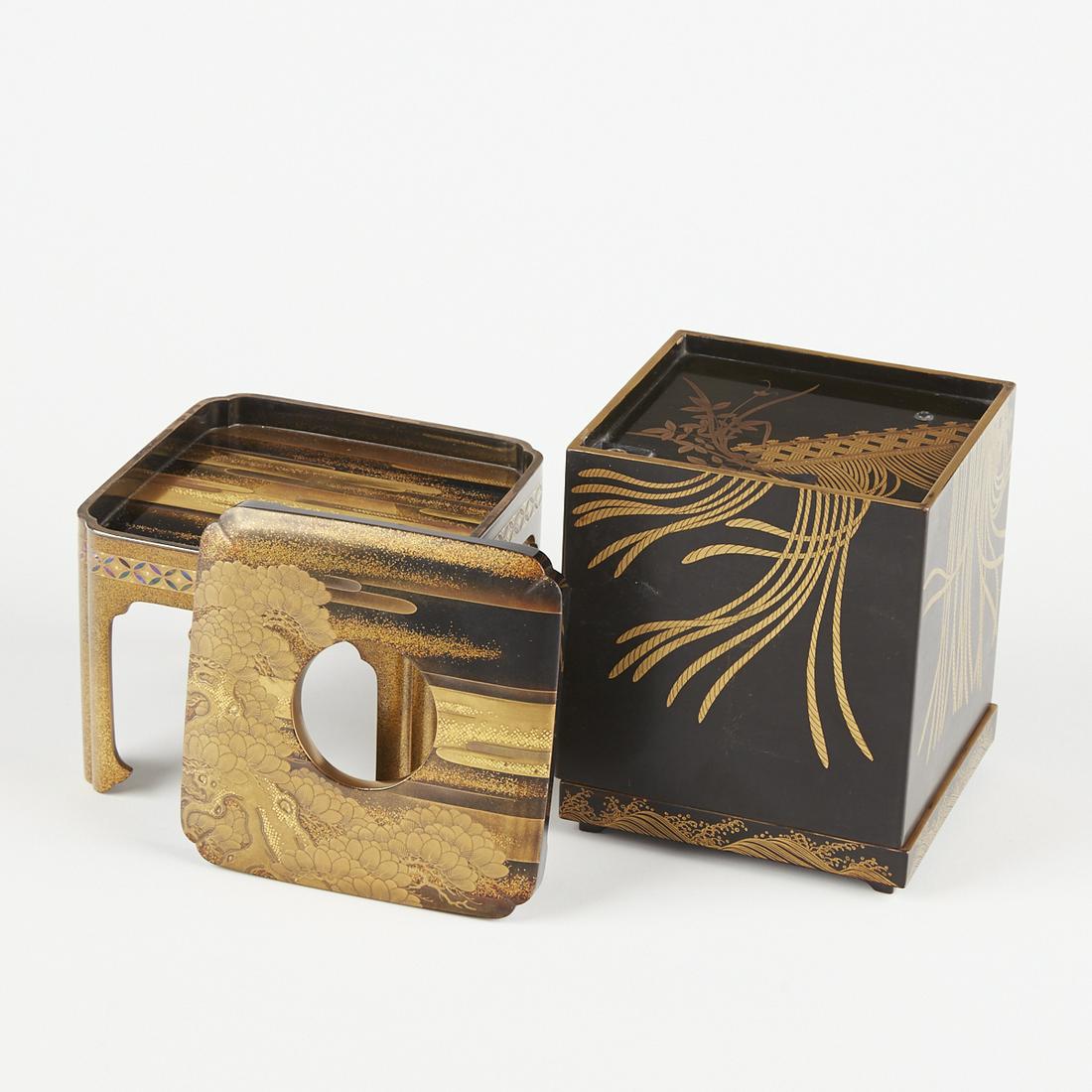 Japanese Lacquered Sake Box w/ Stand (1 of 10)