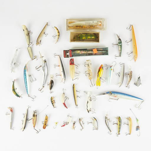 Large Group of Fishing Lures Oct 28, 2020 Revere Auctions in MN