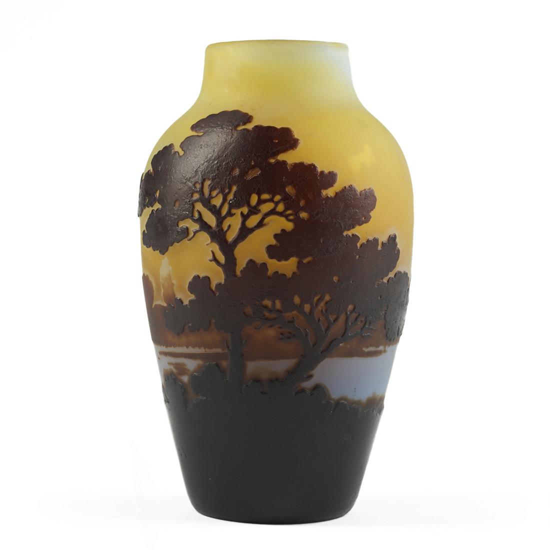 Galle Riverscape Cameo Glass Vase (1 of 5)