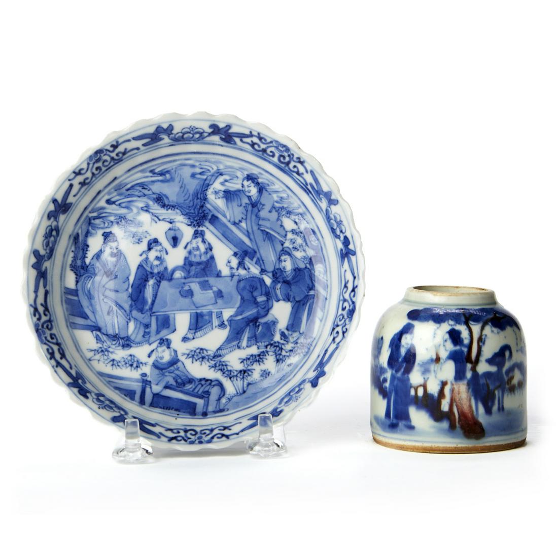 Grp: 2 18th c. Chinese Blue & White Porcelain Wares (1 of 5)