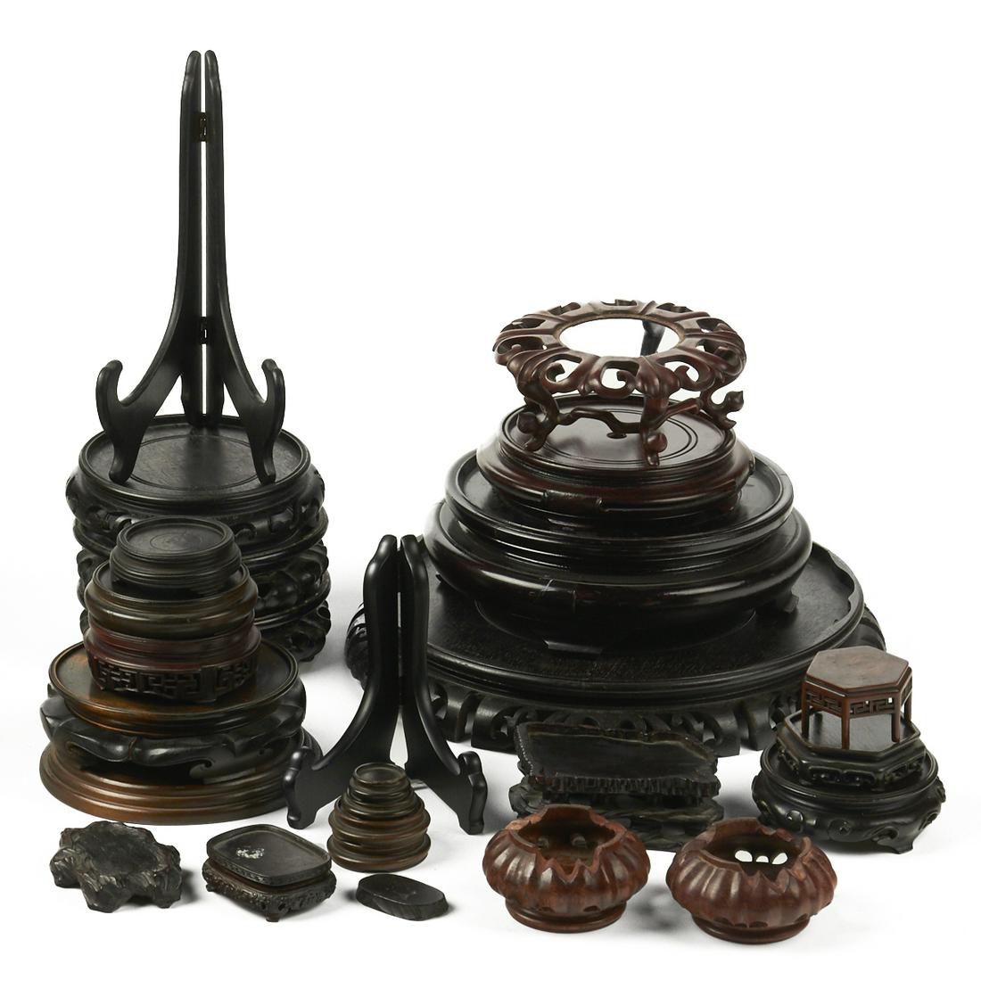 Lrg Grp: Chinese Vase Stands (1 of 4)