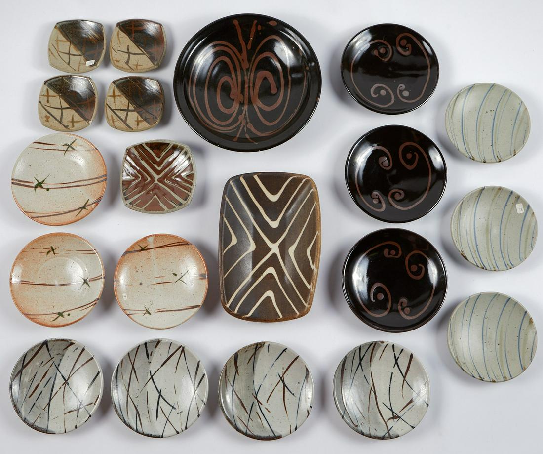 Grp: 20 Jan Mckeachie Johnston Pottery Plates (1 of 13)