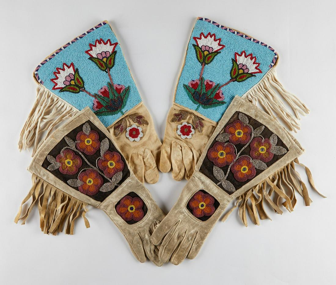 2 Pairs of Native American Beaded Gauntlets (1 of 13)
