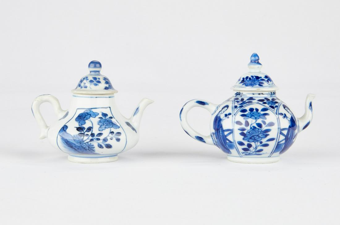 Grp: 2 Kangxi Chinese Export Porcelain Teapots Blue & (1 of 6)