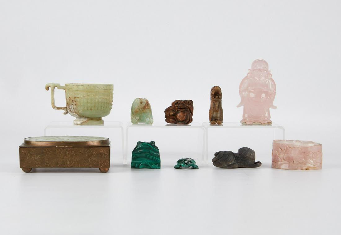 Grp: 8 Jade and Rose Quartz Carvings (1 of 10)