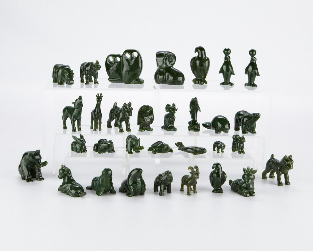 Grp: 31 Carved Alaskan Jade Inuit Items Animals (1 of 5)