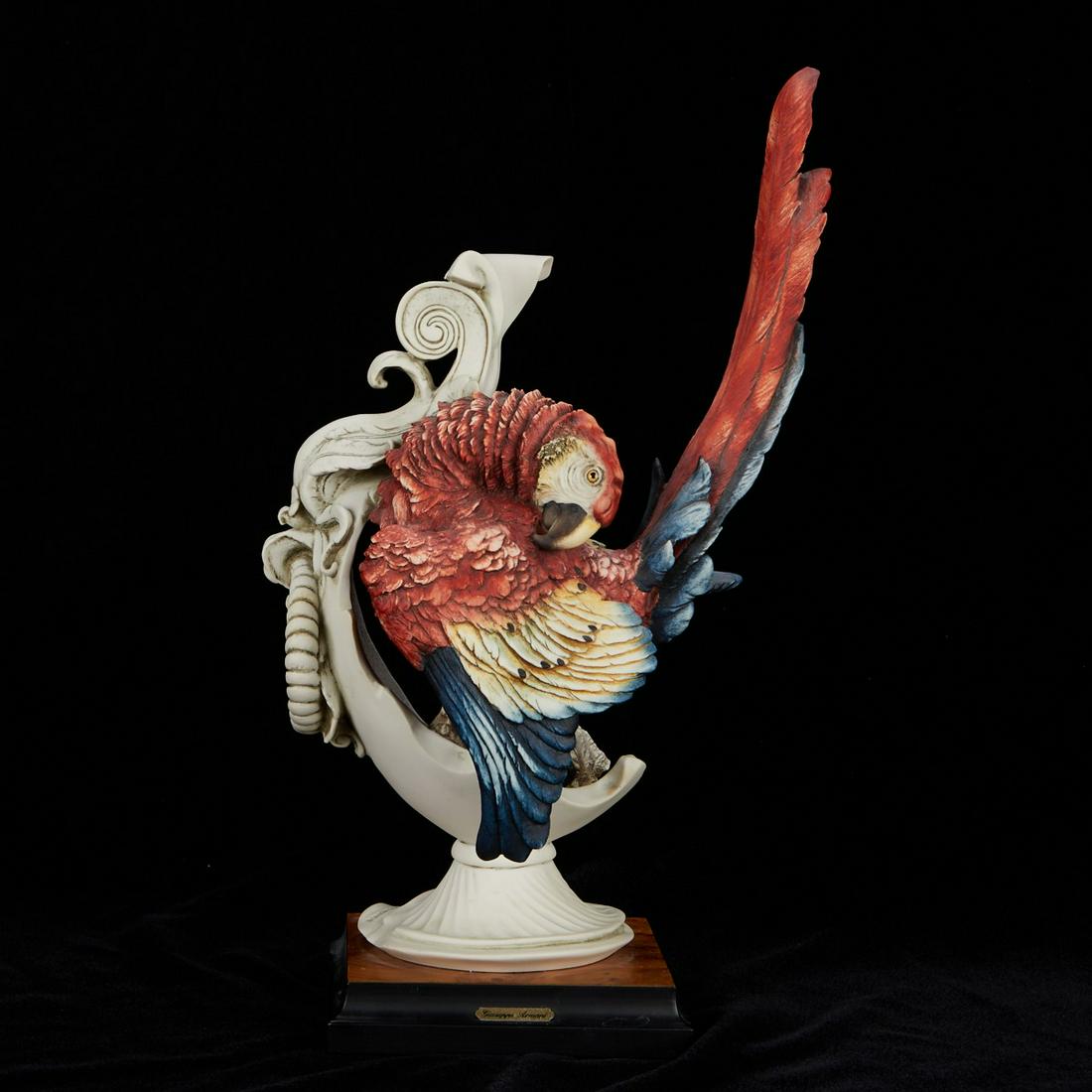 Giuseppe Armani "Parrot Vase" Ceramic Figure (1 of 11)