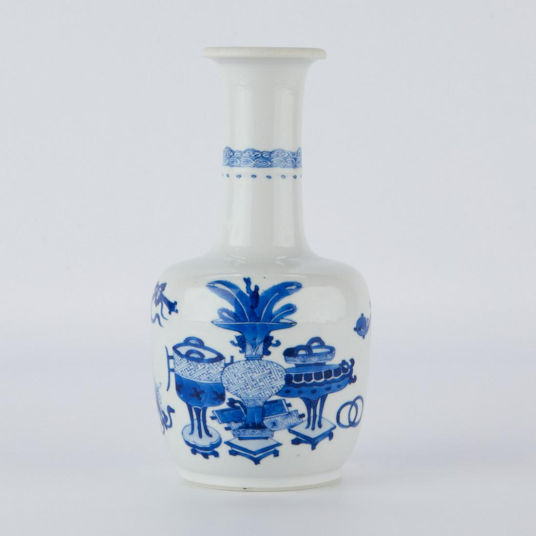 Chinese 18th c. Kangxi Porcelain Mallet Vase (1 of 6)