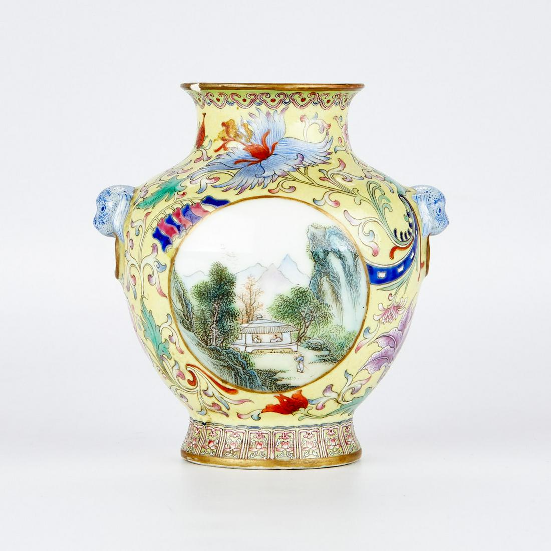 19th/20th c. Chinese Porcelain Vase (1 of 9)