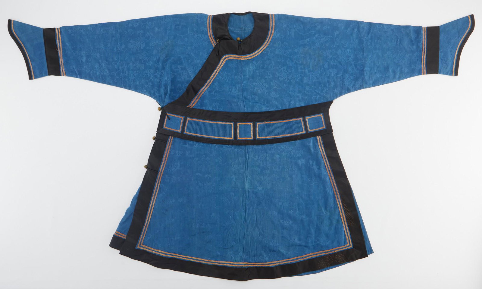 Chinese Silk Qing Chaofu Robe: Chinese Qing blue silk Chaofu for a low rank official with gold thread rims and gilt decorated buttons. This type of robe without dragon decorations was typically a formal court dress for low ranking 
