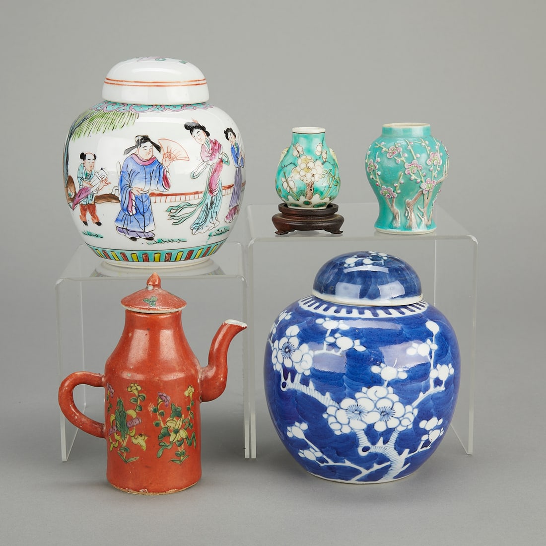 Group of 5 Chinese Porcelain Objects (1 of 20)