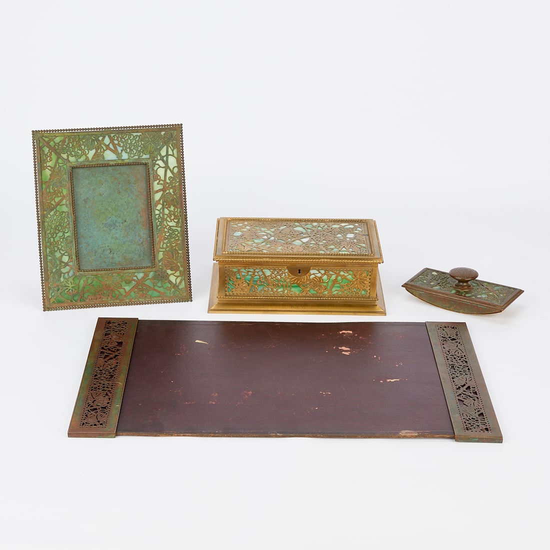 4 Pc Tiffany Studios Grape Vine Desk Set (1 of 20)