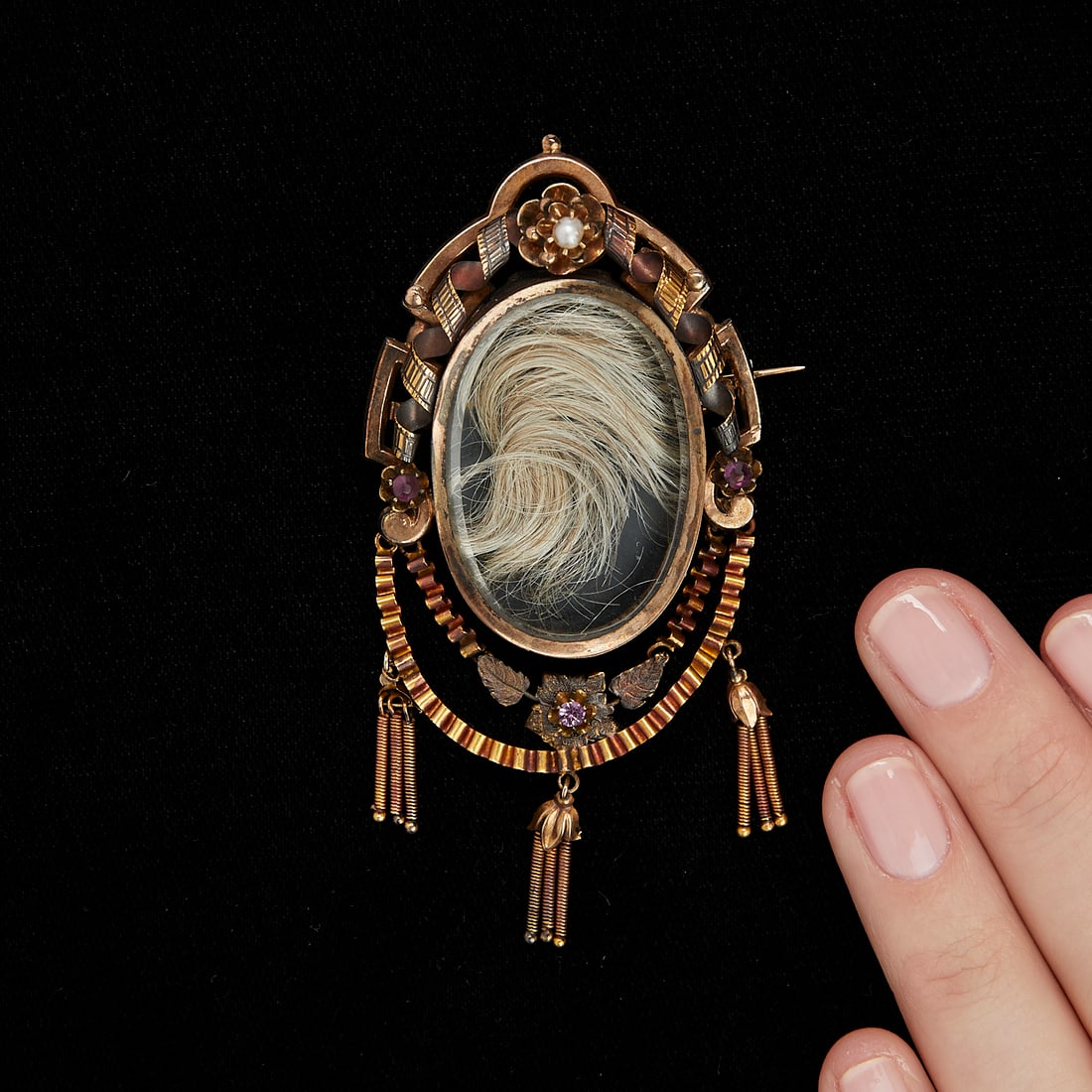Victorian Locket Brooch (1 of 8)