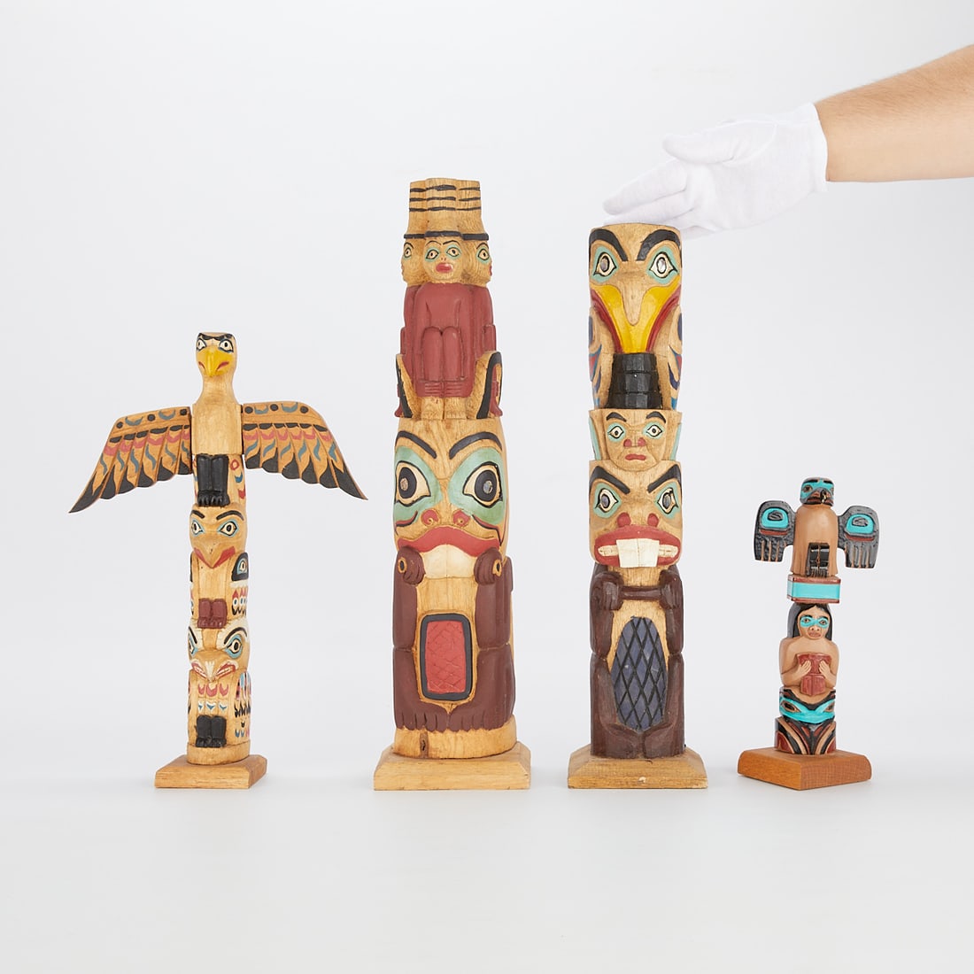 4 Short Carved & Painted Totem Poles (1 of 17)