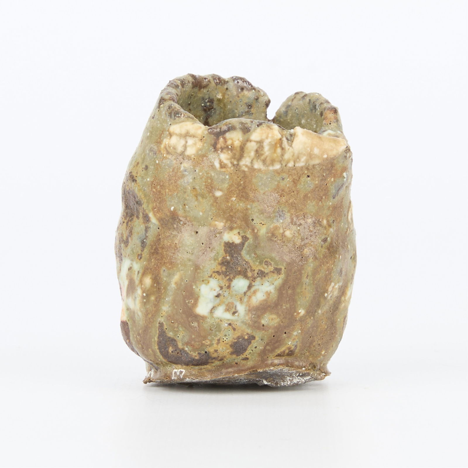 Ewen Henderson Studio Ceramic Guinomi Sake Cup: Ewen Henderson (British, 1934-2000). Small studio ceramic guinomi or sake cup, 20th century. Stoneware of coarse, mixed and laminated clays. Wood fired with lovely fly ash gradient along the exterior,