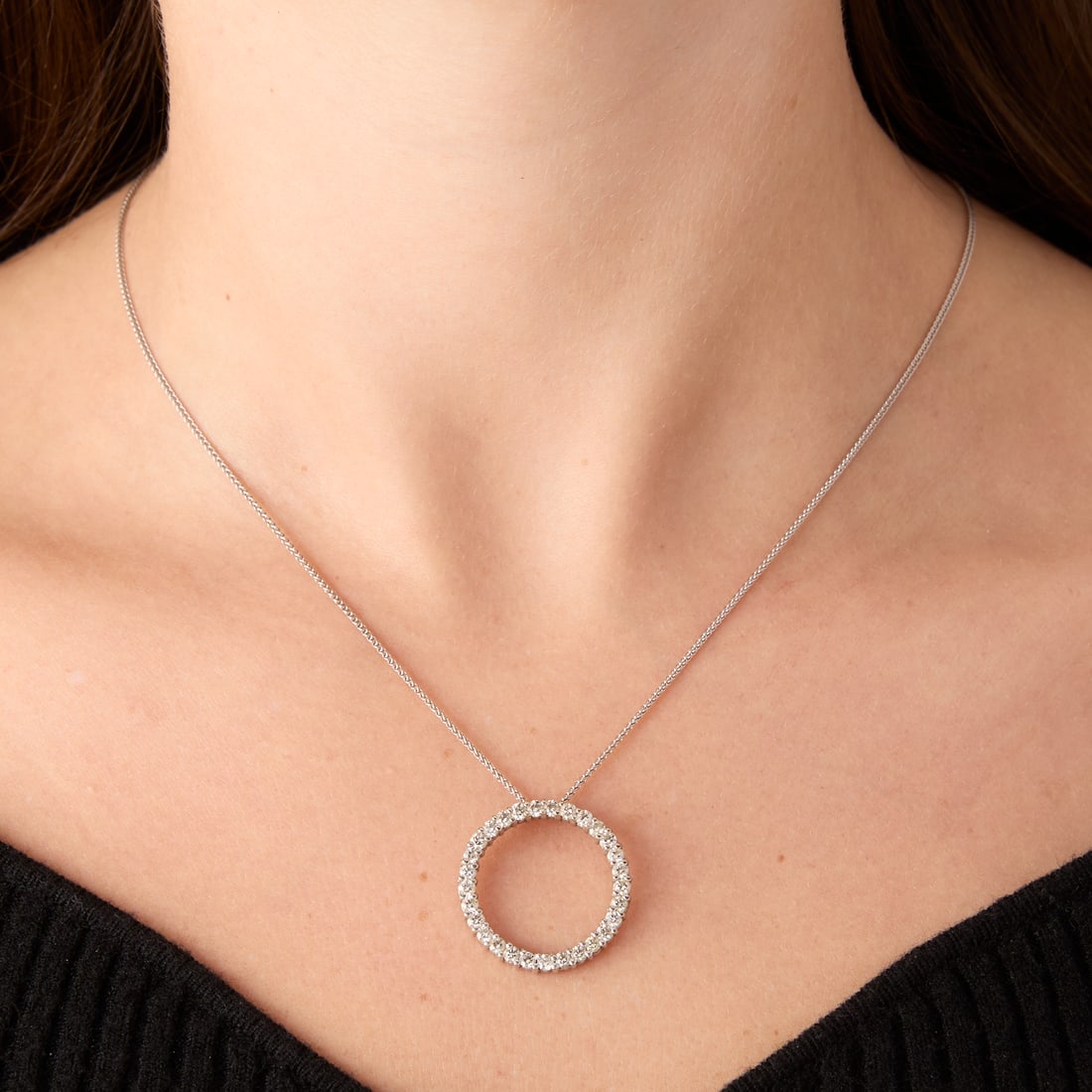 14k White Gold & Diamond Circle Pendant (1 of 5)