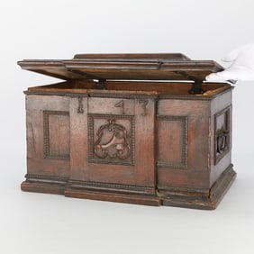 Continental Oak Veneered Table Box 17th-18th c.