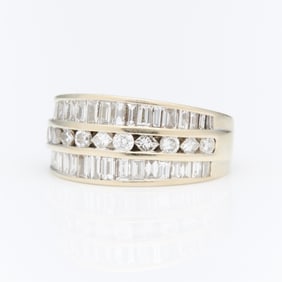 18k White Gold & Diamond Ring
