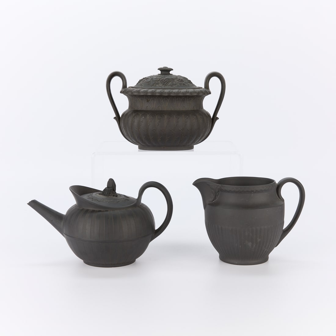 3 Wedgwood Pottery Black Basalt Tea Vessels (1 of 4)