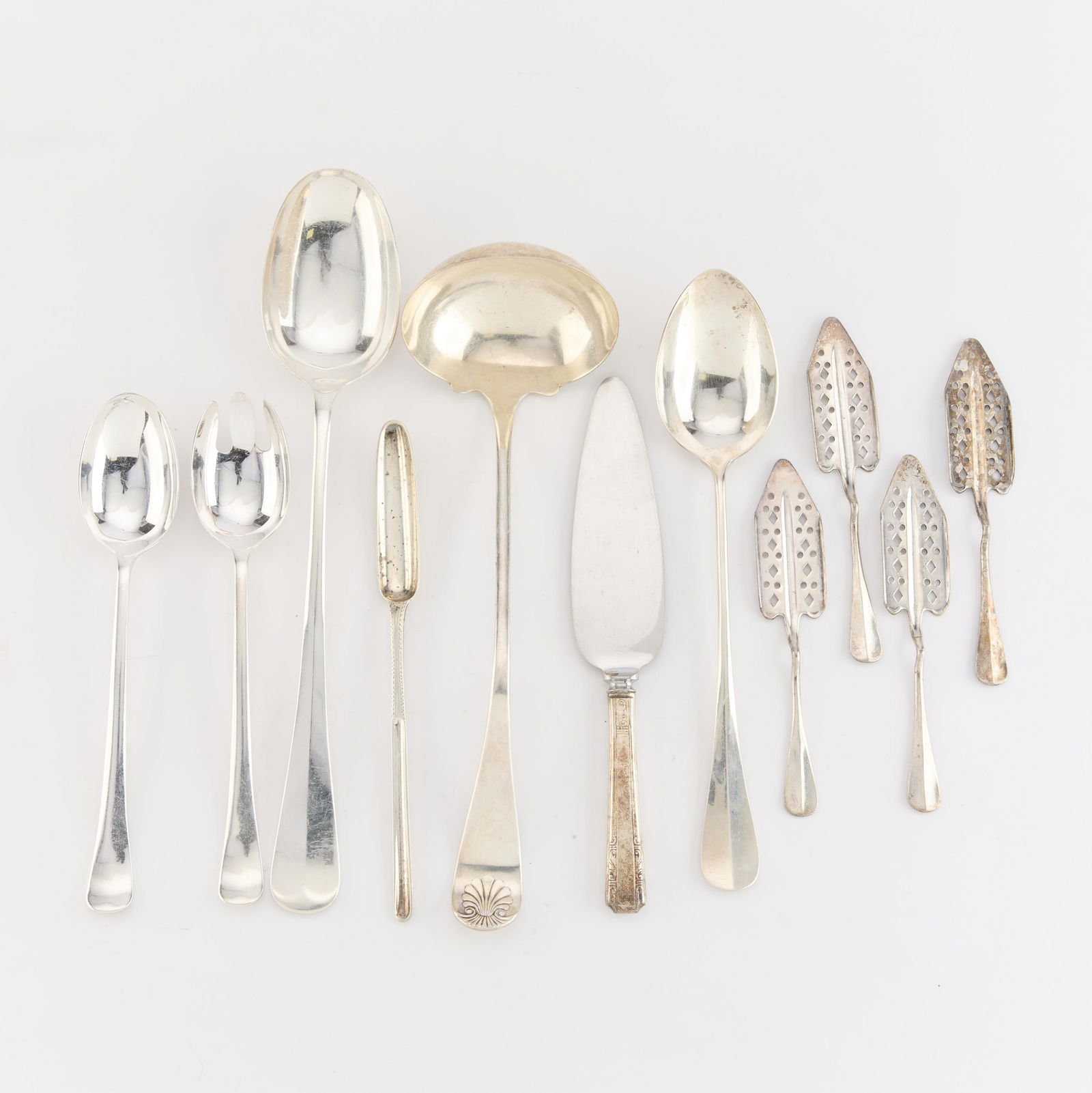 Group 11 Sterling & Plate Spoons 880.3 g (1 of 2)