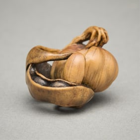 David Carlin "Garlic" Boxwood Ojime 1991