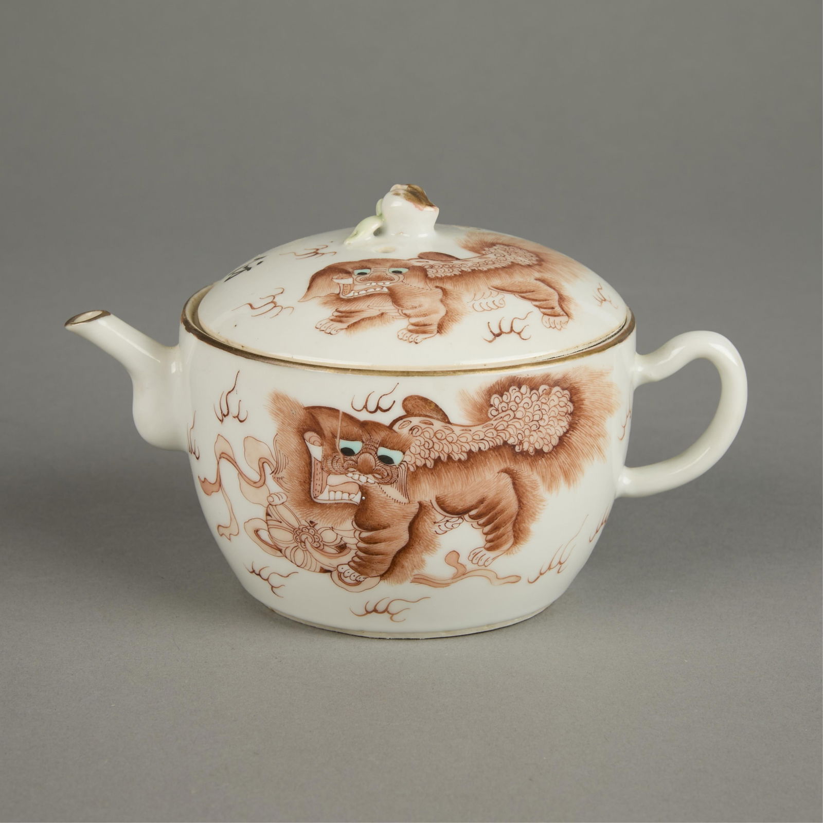 Chinese Qing Iron Red Porcelain Foo Dog Teapot (1 of 7)